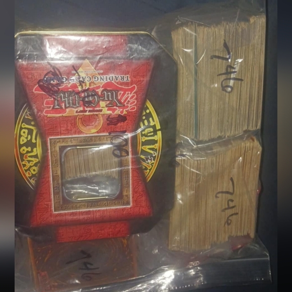 746 Yu-Gi-Oh! Cards
